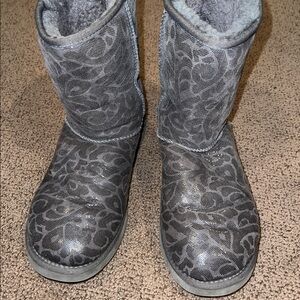 Ugg Grey Leopard Shimmer Print Boots Sz 9 swirls